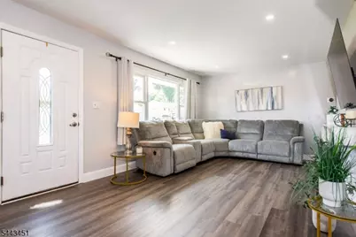 45 Karen Dr, Clifton, NJ 07013 - Photo 4