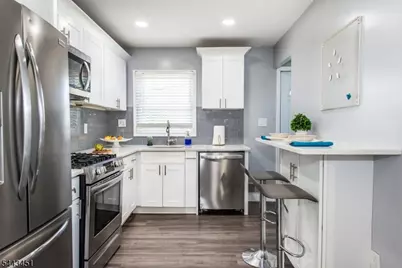 45 Karen Dr, Clifton, NJ 07013 - Photo 8
