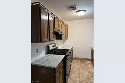 846 Riverside Ave #106, Lyndhurst Township, NJ 07071 - Photo 4