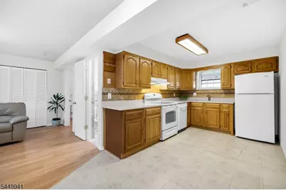 2687 Hawthorne Ave, Union Township, NJ 07083 - Photo 28