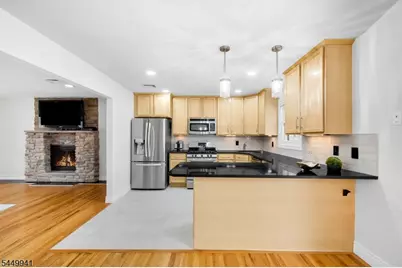 2687 Hawthorne Ave, Union Township, NJ 07083 - Photo 16