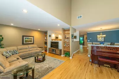 15 Fair Ridge Ct, Wayne, NJ 07470 - Photo 8