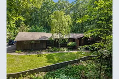 9 Delwood Rd, Chester, NJ 07930 - Photo 4