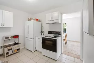 11 Monroe Ave, Roseland, NJ 07068 - Photo 12