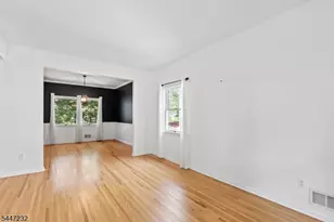 5 Clark Ct, Bridgewater, NJ 08807 - Photo 4
