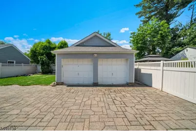 1010 Coolidge Rd, Elizabeth, NJ 07208 - Photo 10
