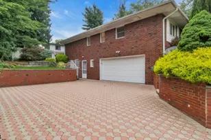 7 Oak Ridge, Springfield Twp., NJ 07081 - Photo 4