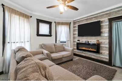296-298 N Park St, East Orange, NJ 07017 - Photo 2