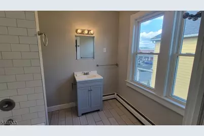 244 Irwin St, Phillipsburg, NJ 08865 - Photo 14