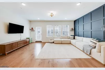 13 Braeburn Ct, Livingston, NJ 07039 - Photo 12