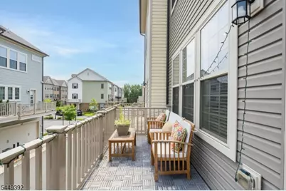 13 Braeburn Ct, Livingston, NJ 07039 - Photo 32
