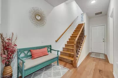 13 Braeburn Ct, Livingston, NJ 07039 - Photo 8