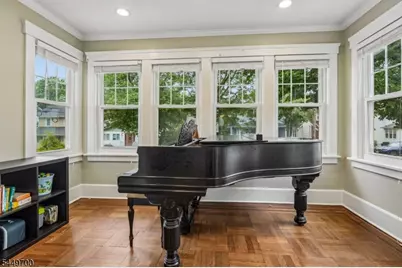 56 Katherine Ave, Clifton, NJ 07012 - Photo 12