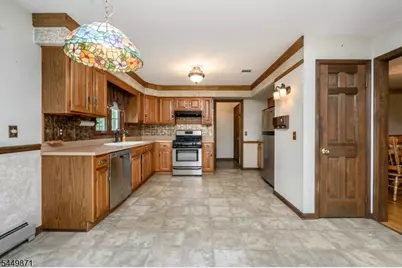 18 Joe Ent Rd, Franklin Township, NJ 08822 - Photo 10