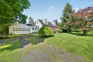 20 Gates Rd, Franklin Township, NJ 08873 - Photo 2