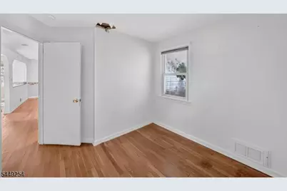 20 Gates Rd, Franklin Township, NJ 08873 - Photo 4