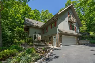 1150 Lakeside Dr, Vernon, NJ 07422 - Photo 1