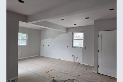 1123 Thompson Ave, Roselle, NJ 07203 - Photo 2