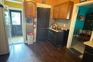 725 W 3rd St, Plainfield, NJ 07060 - Photo 4