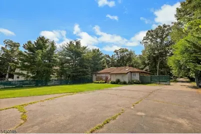 419 Ratzer Rd, Wayne, NJ 07470 - Photo 10