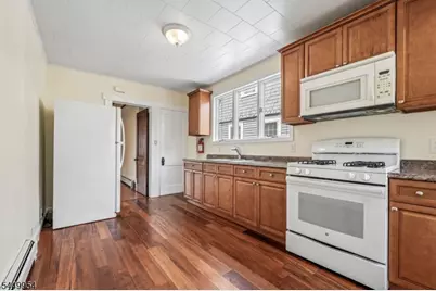 21 Broughton Ave #1, Bloomfield, NJ 07003 - Photo 6