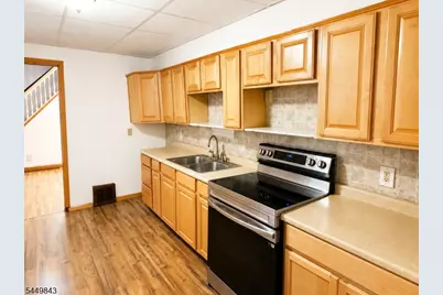 135 Mercer St, Phillipsburg, NJ 08865 - Photo 4