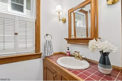 52 Benson St, Bloomfield, NJ 07003 - Photo 16