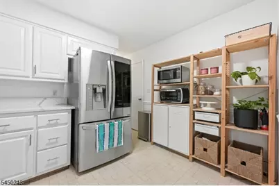 37 Forest Ave, Nutley, NJ 07110 - Photo 6