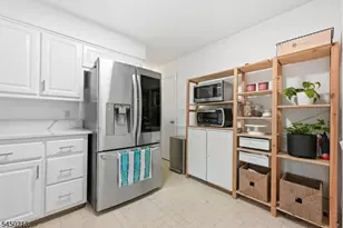 37 Forest Ave, Nutley, NJ 07110 - Photo 6