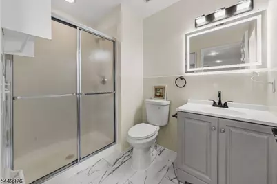 127 Chariot Ct, Piscataway Township, NJ 08854 - Photo 20