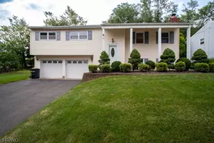 7 Cortland Dr, Franklin Township, NJ 08873 - Photo 1