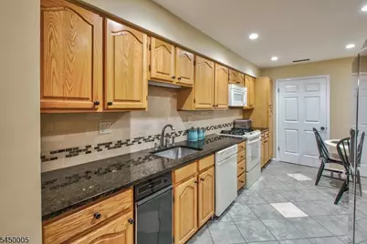 67 Jaime Ct, Parsippany, NJ 07950 - Photo 14