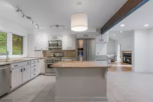 101 Rippling Brook Way, Bernardsville, NJ 07924 - Photo 12