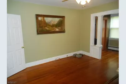 12 Campbell Ave, Clifton, NJ 07013 - Photo 4