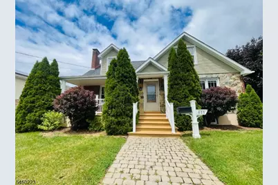 611 Corliss Ave, Phillipsburg, NJ 08865 - Photo 2