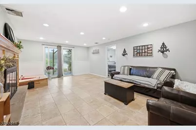 4 Park Pl, Pompton Lakes, NJ 07442 - Photo 24