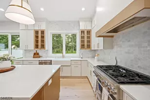 34 Crest View Hill Rd, Livingston, NJ 07039 - Photo 6