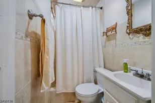826 Degraw Ave, Newark, NJ 07104 - Photo 20