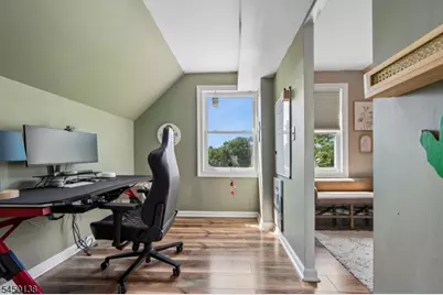826 Degraw Ave, Newark, NJ 07104 - Photo 32
