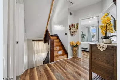 826 Degraw Ave, Newark, NJ 07104 - Photo 18