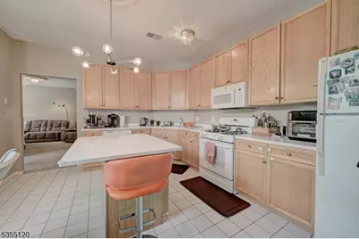 408 Kensington Ln, Livingston, NJ 07039 - Photo 2
