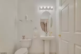 408 Kensington Ln, Livingston Twp., NJ 07039 - Photo 28
