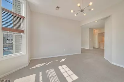 408 Kensington Ln, Livingston Twp., NJ 07039 - Photo 18