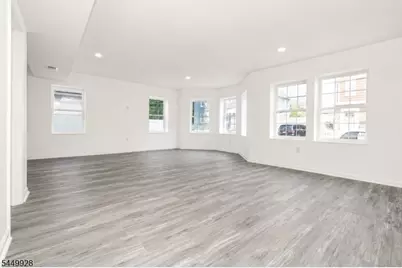 131 Lindsley Pl, East Orange, NJ 07018 - Photo 10
