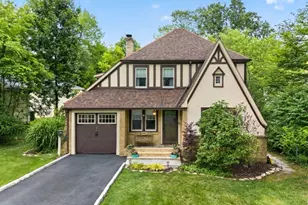 21 Crossbrook Rd, Livingston, NJ 07039 - Photo 1
