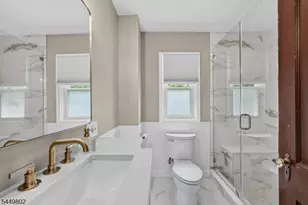 21 Crossbrook Rd, Livingston, NJ 07039 - Photo 28