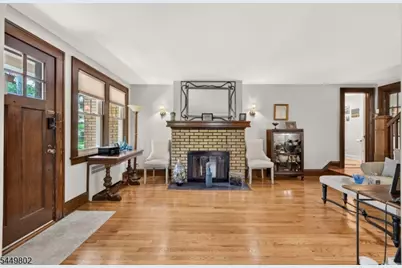 21 Crossbrook Rd, Livingston, NJ 07039 - Photo 4
