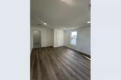 120 Bridge St, Roselle Park, NJ 07204 - Photo 6