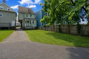 27 Cummings St, Irvington, NJ 07111 - Photo 4
