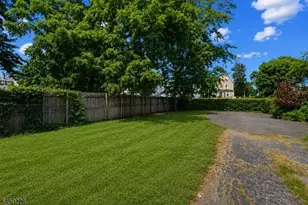 27 Cummings St, Irvington, NJ 07111 - Photo 6